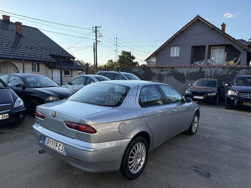 Alfa Romeo 156 