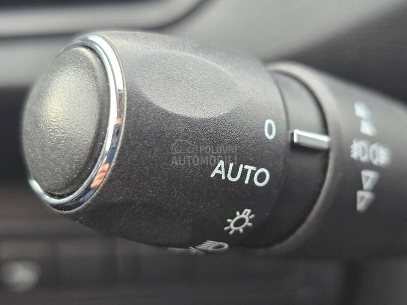 Peugeot 308 1.6 e hdi