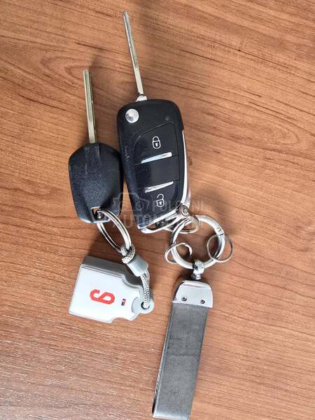 Peugeot 308 1.6 e hdi