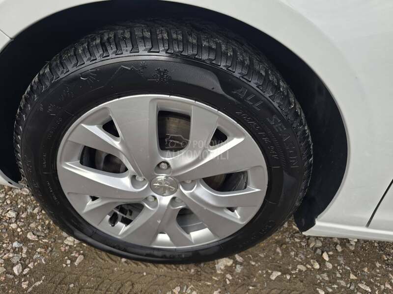 Peugeot 308 1.6 e hdi