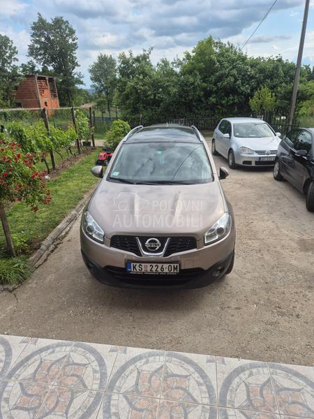 Nissan Qashqai + 2 2.0