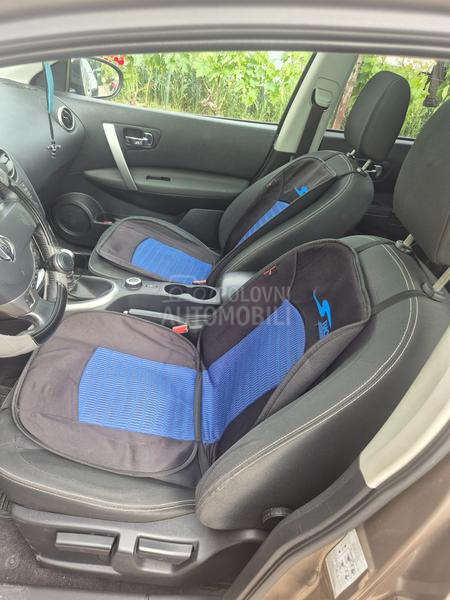 Nissan Qashqai + 2 2.0