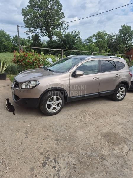 Nissan Qashqai + 2 2.0