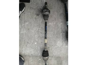 Poluosovina zadnja desna za Mercedes Benz R Klasa od 2005. do 2014. god.