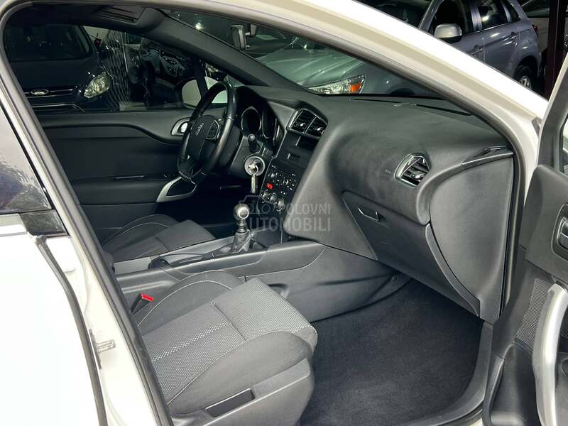 Citroen DS4 CH 114000 k.m.