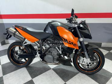 KTM Super Duke 990 rest