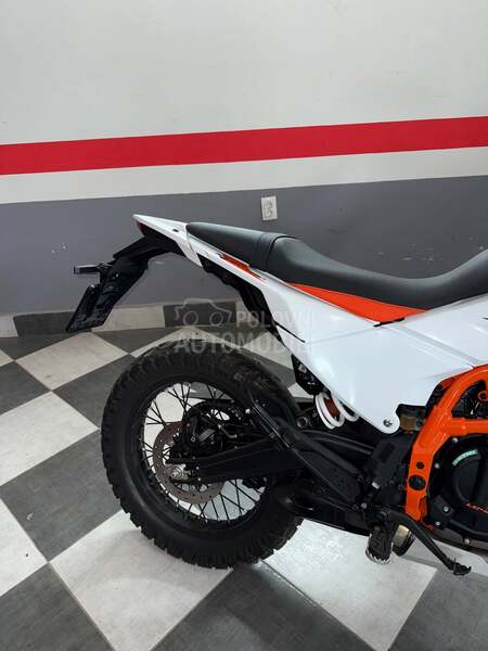 KTM 390 super adventure R