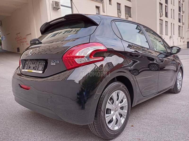 Peugeot 208 1.6 eHDI iz Švajc.