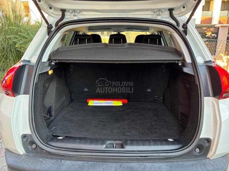 Peugeot 2008 1.6 hdi T O P