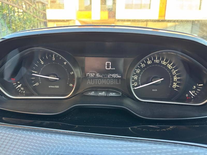 Peugeot 2008 1.6 hdi T O P