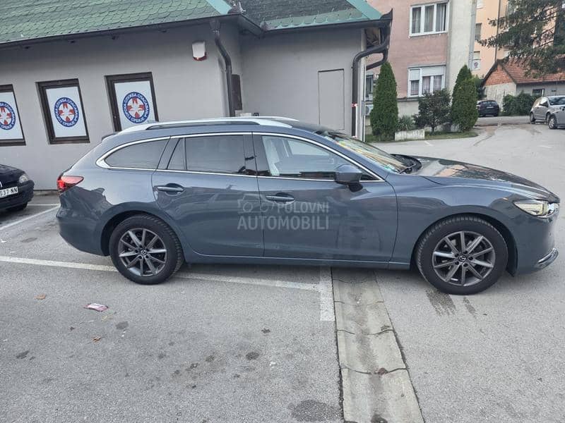 Mazda 6 