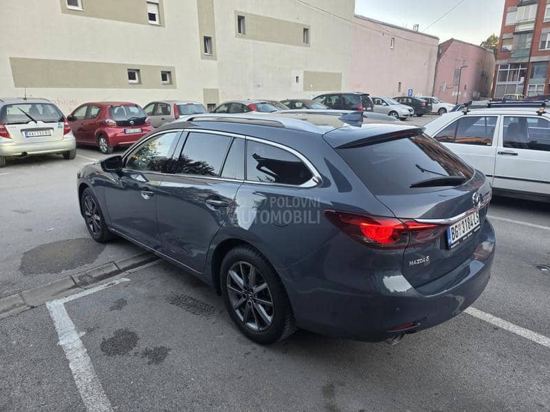 Mazda 6 
