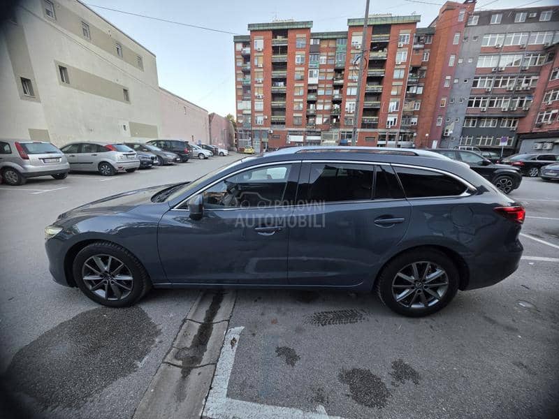 Mazda 6 