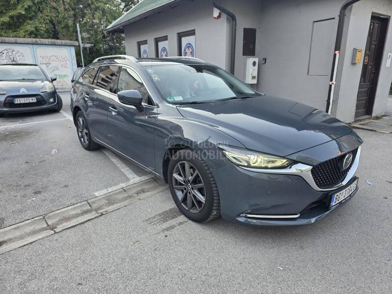 Mazda 6 