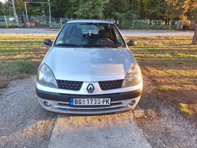 Renault Clio 1.2 8v