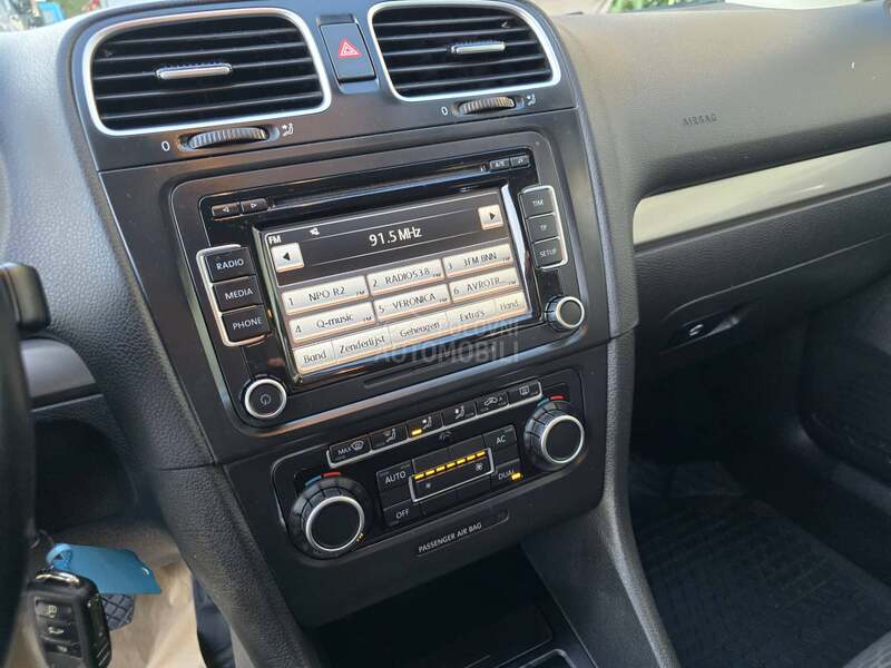 Volkswagen Golf 6 1.6TDI//BLUEMOTION/