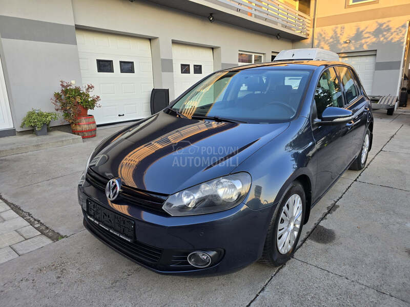 Volkswagen Golf 6 1.6TDI//BLUEMOTION/