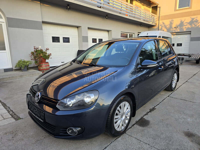 Volkswagen Golf 6 1.6TDI//BLUEMOTION/