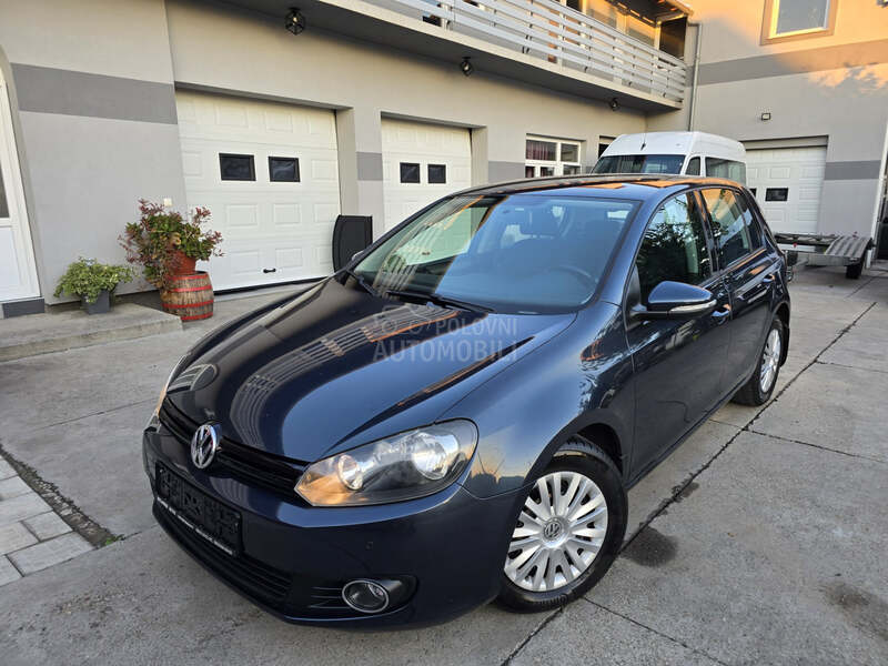 Volkswagen Golf 6 1.6TDI//BLUEMOTION/