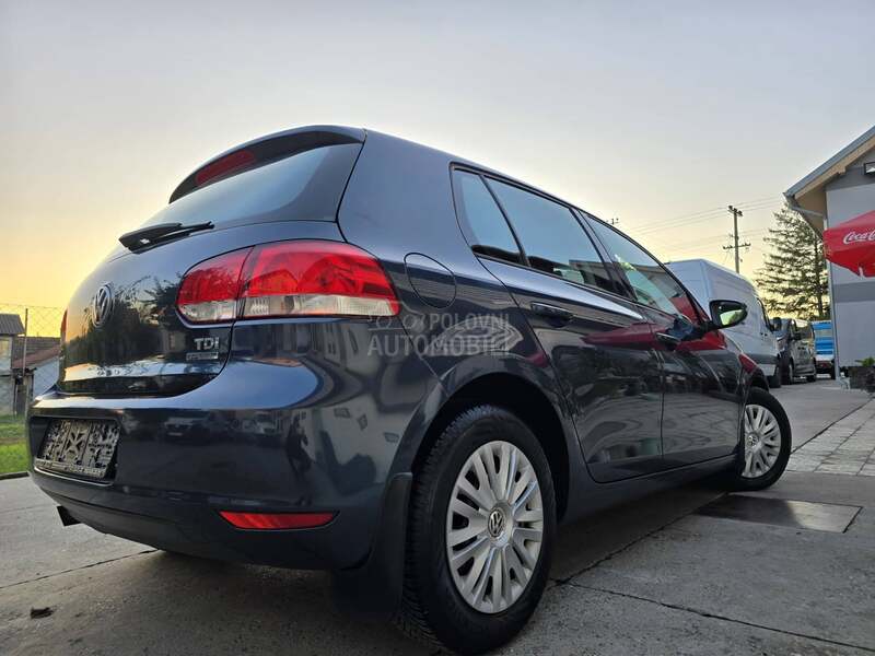 Volkswagen Golf 6 1.6TDI//BLUEMOTION/