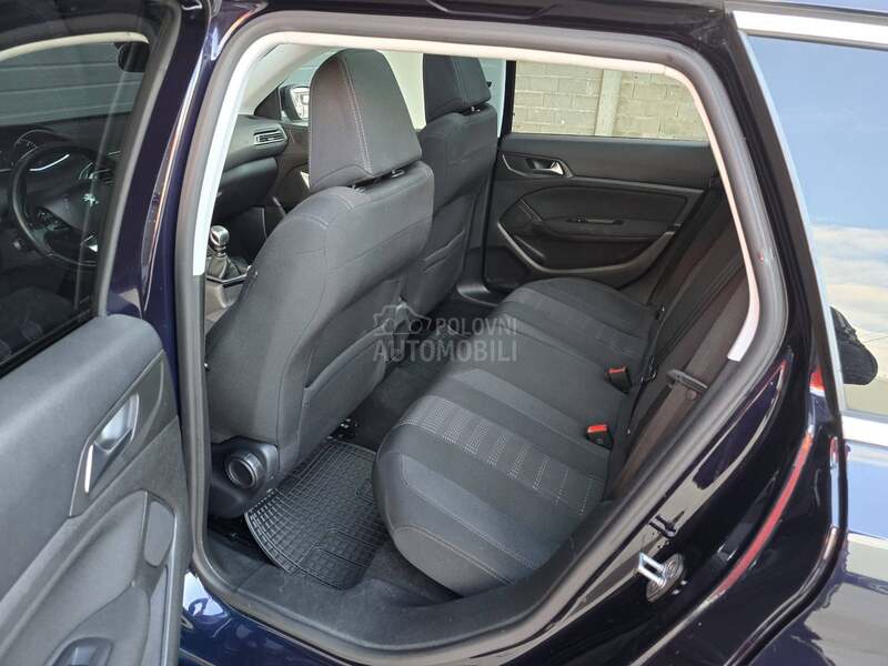 Peugeot 308 1.6 HDI PANO
