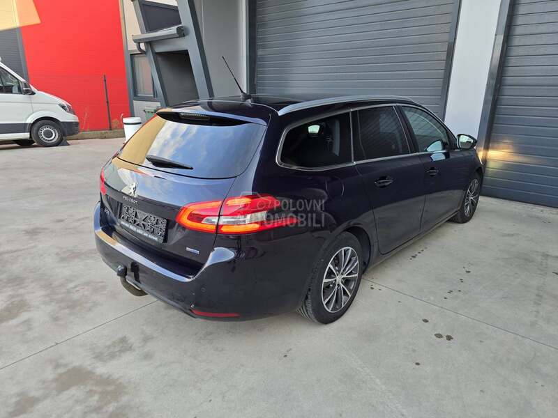 Peugeot 308 1.6 HDI PANO