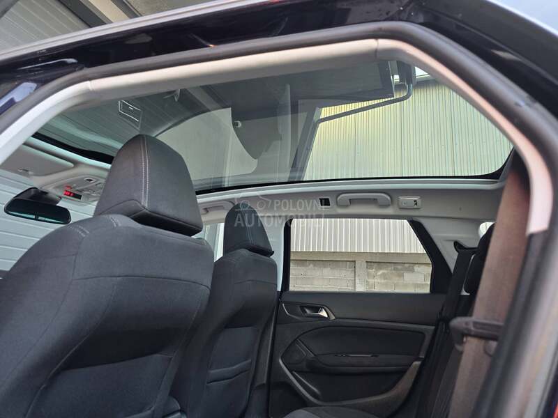 Peugeot 308 1.6 HDI PANO