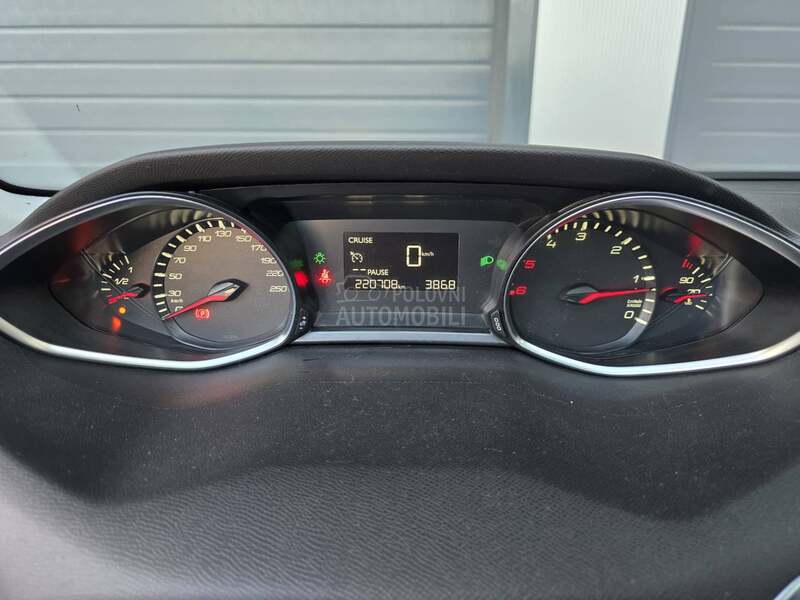Peugeot 308 1.6 HDI PANO