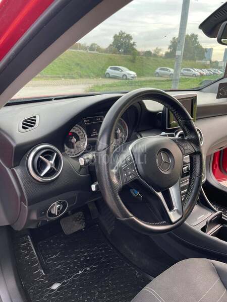 Mercedes Benz A 180 