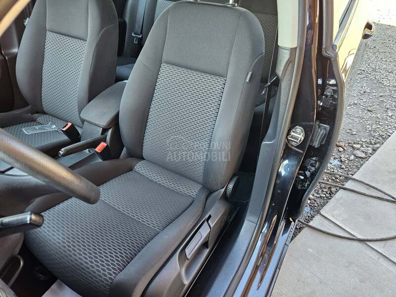 Volkswagen Golf 6 1.6TDI TOOP
