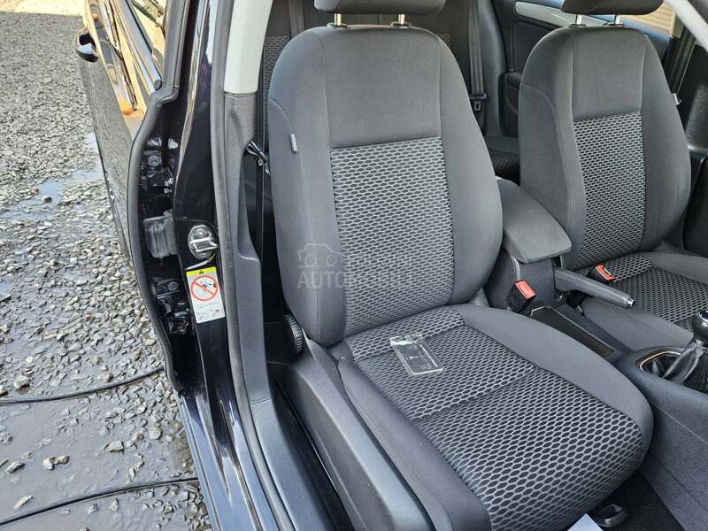 Volkswagen Golf 6 1.6TDI TOOP