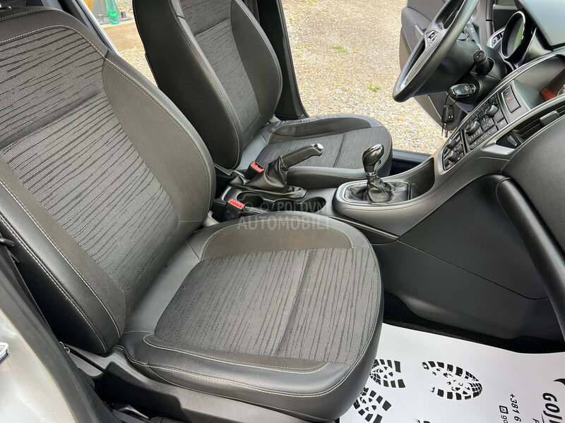 Opel Astra J 1.6CDTI T.O.P