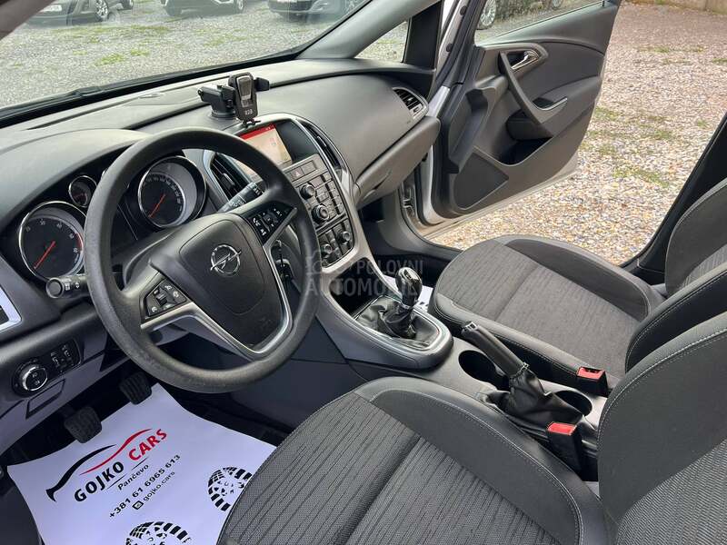 Opel Astra J 1.6CDTI T.O.P