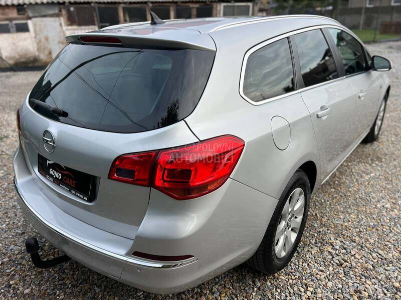 Opel Astra J 1.6CDTI T.O.P