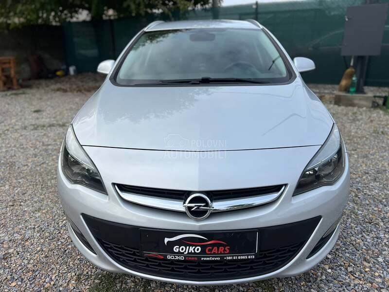Opel Astra J 1.6CDTI T.O.P