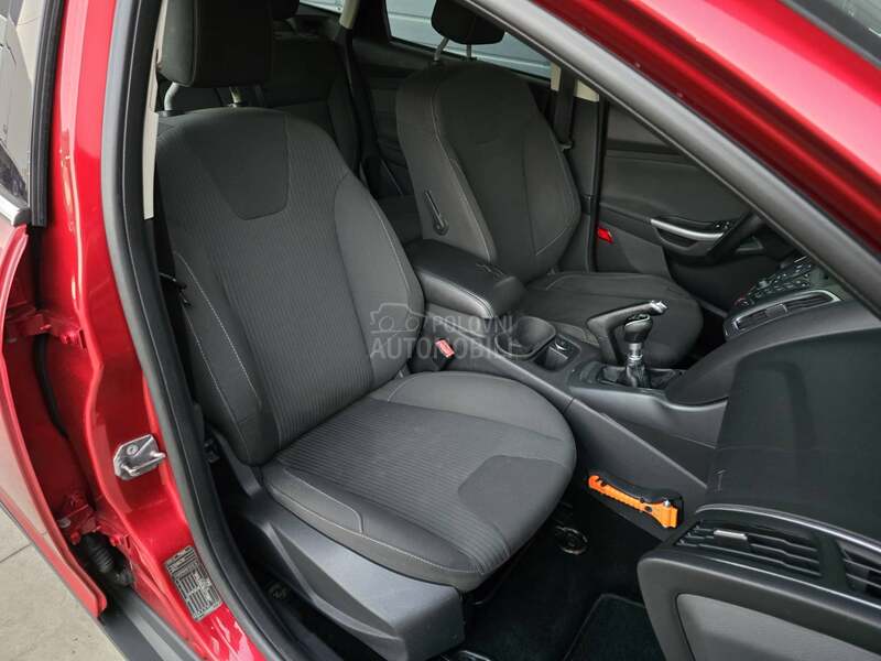 Ford Focus 1.6 TDCI TITANIUM