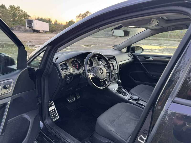 Volkswagen Golf 7 1.2tsi