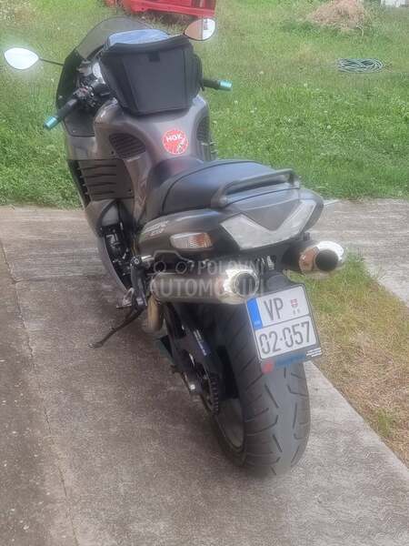 Kawasaki zzr 1400