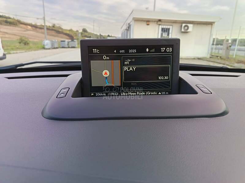 Peugeot 3008 1.6HDi LED NAV NOV