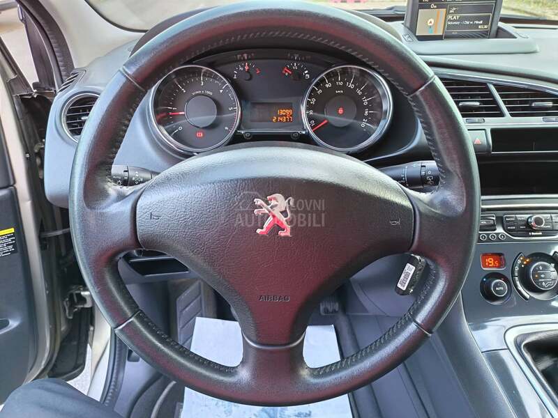 Peugeot 3008 1.6HDi LED NAV NOV