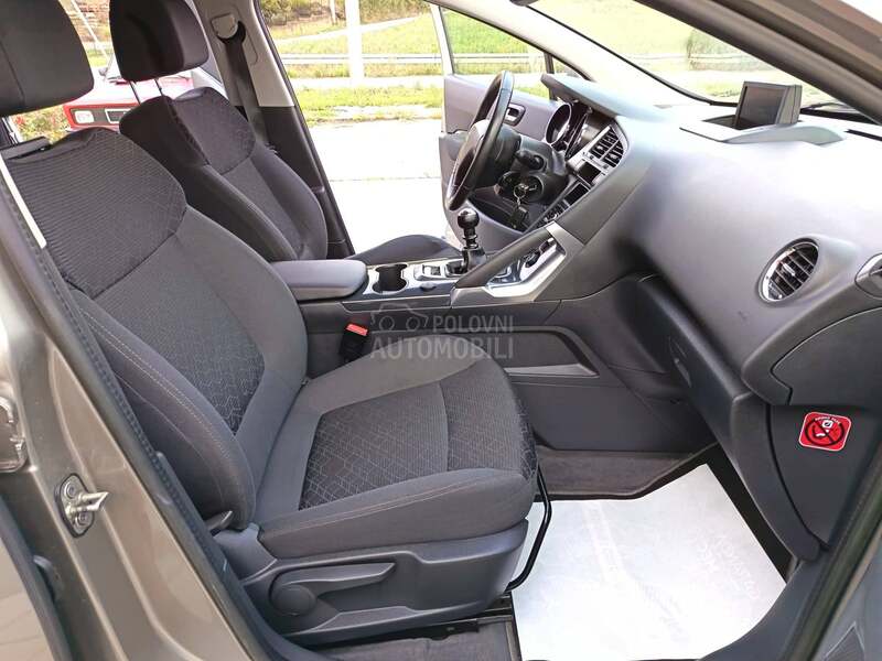 Peugeot 3008 1.6HDi LED NAV NOV