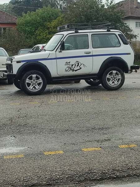 Lada Niva 1.7
