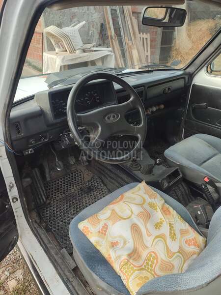 Lada Niva 1.7