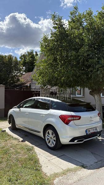 Citroen DS5 