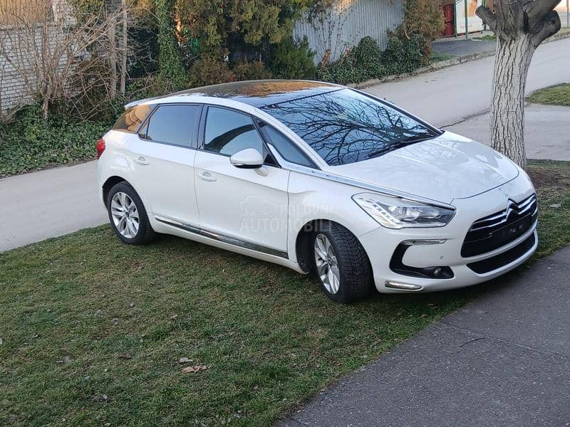 Citroen DS5 