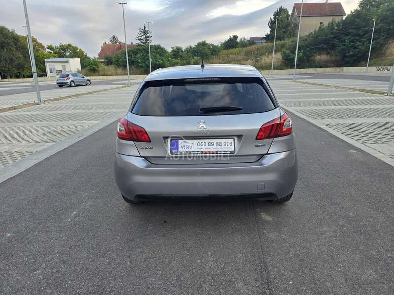 Peugeot 308 1.6 HDi NAV / PANO