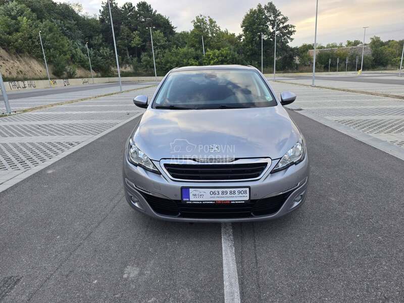 Peugeot 308 1.6 HDi NAV / PANO
