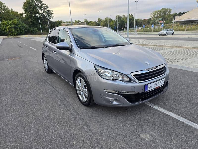 Peugeot 308 1.6 HDi NAV / PANO