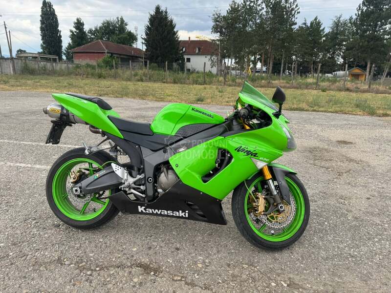 Kawasaki ZX6R 636