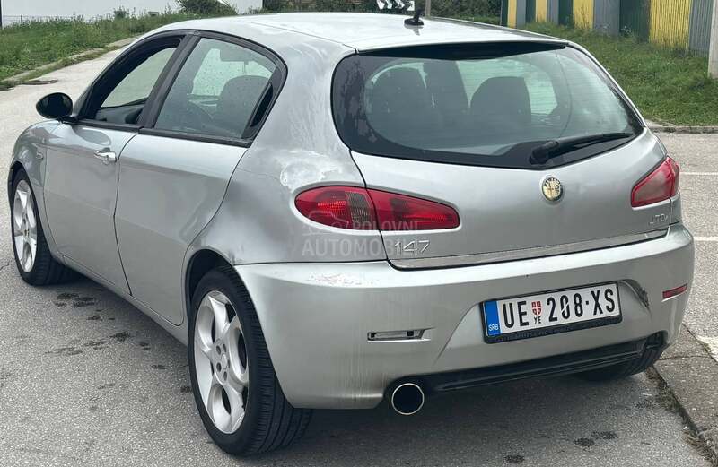 Alfa Romeo 147 